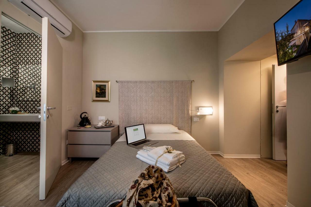 Residenza Don Alberto Ornano Grande ภายนอก รูปภาพ